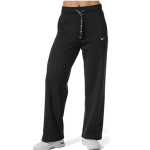 Nike Women’s Therma Fleece Sweatpants